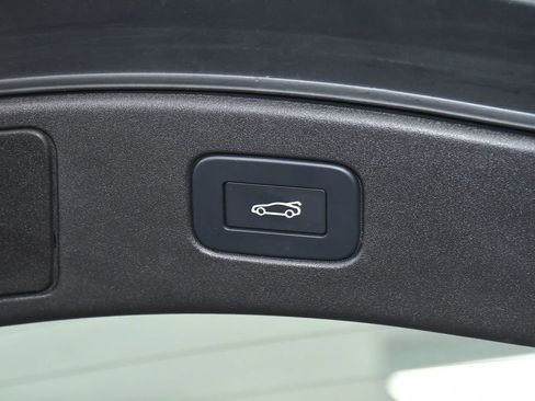 Used 2024 Jaguar F-TYPE R-Dynamic RWD image 61