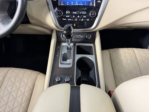 Used 2024 Nissan Murano Platinum w/ Cargo Package image 16