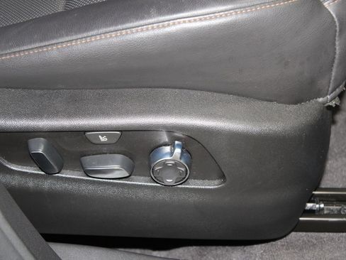 Used 2021 Cadillac XT4 Sport FWD image 25