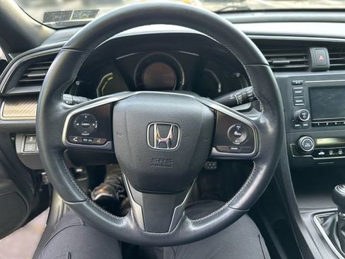 Used 2018 Honda Civic Sport image 16