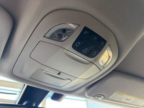 Used 2019 Chrysler Pacifica Touring Plus w/ Tire & Wheel Group image 36