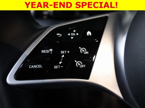 Used 2025 Mercedes-Benz C 300 4MATIC Sedan image 11