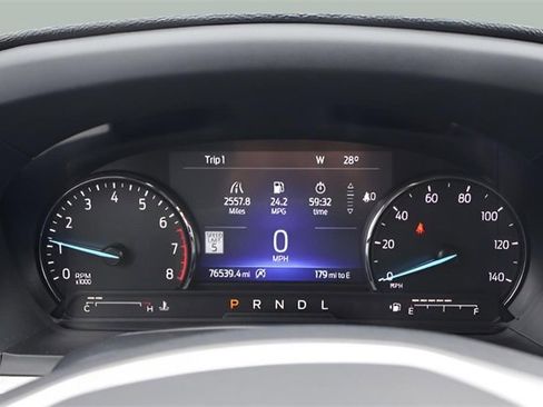 Used 2021 Ford Explorer XLT w/ Equipment Group 202A image 19