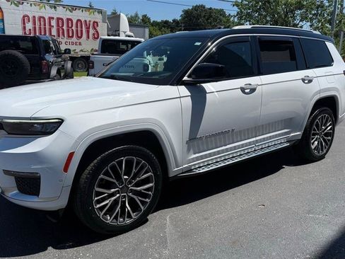 Used 2022 Jeep Grand Cherokee L Summit AWD/4WD image 7