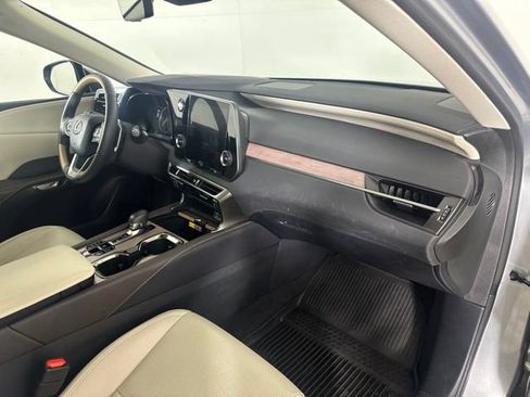 Used 2024 Lexus RX 350 Premium w/ Accessory Package AWD/4WD image 26