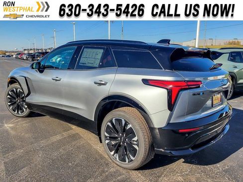 New 2026 Chevrolet Blazer EV RS image 7