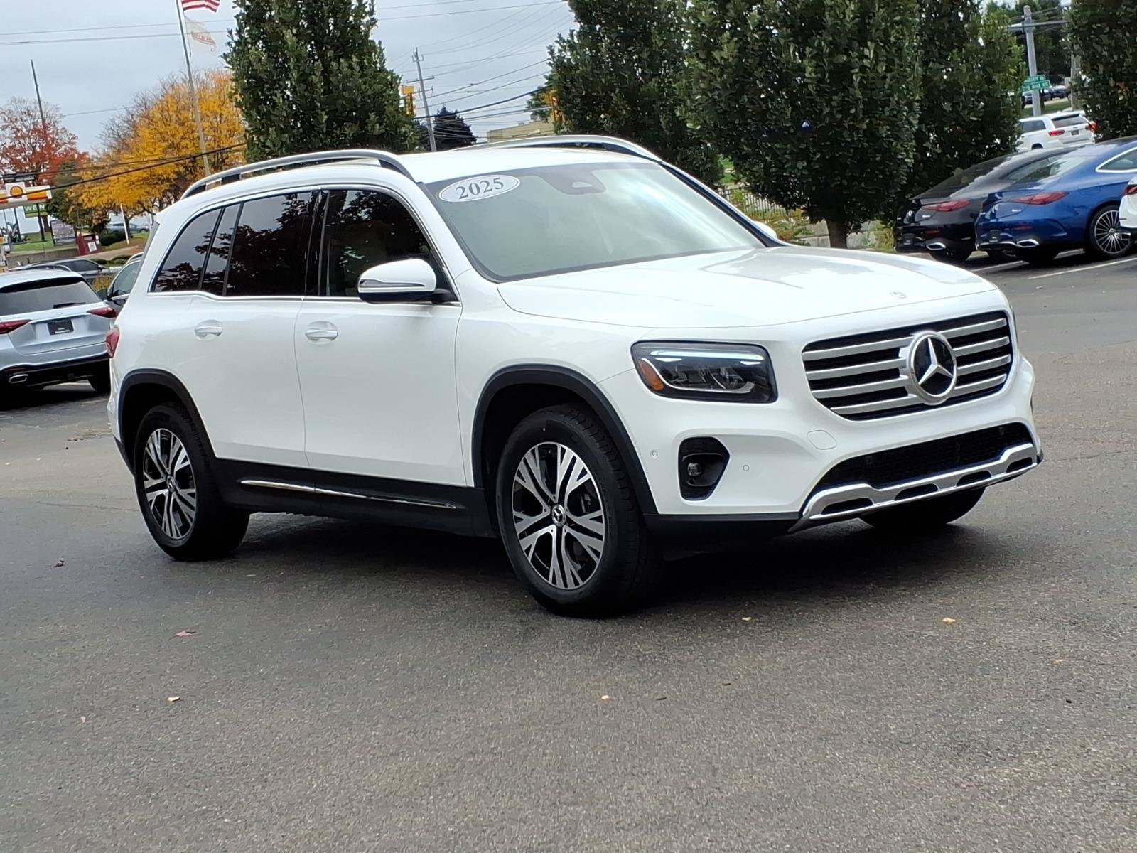 Certified 2025 Mercedes-Benz GLB 250 4MATIC image 8