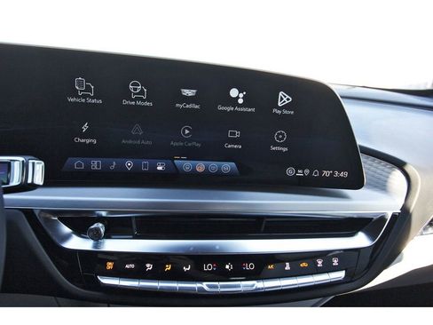 New 2026 Cadillac Lyriq Luxury image 16