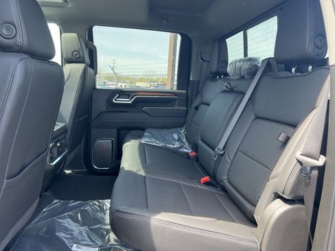 New 2025 GMC Sierra 2500 Denali w/ Denali Reserve Package image 11