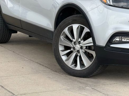 Used 2017 Buick Encore Premium image 10