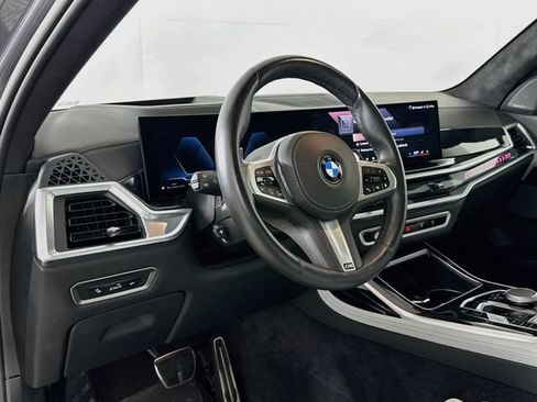 Used 2026 BMW X7 xDrive40i AWD/4WD image 9