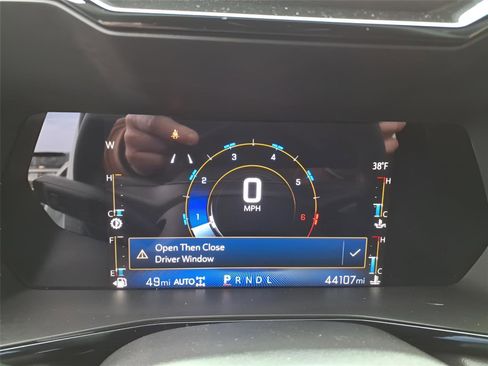 Used 2023 Chevrolet Colorado LT w/ LT Convenience Package II image 18