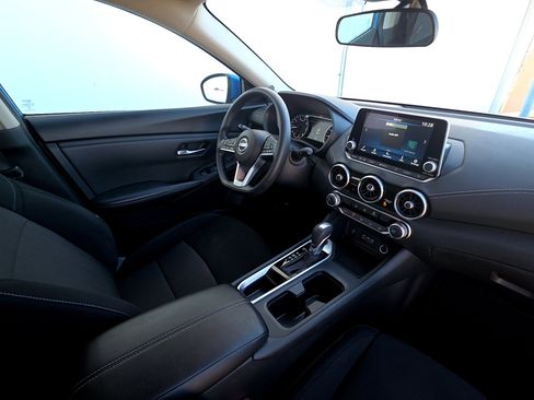 Used 2024 Nissan Sentra SV image 14