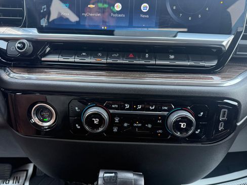 Used 2023 Chevrolet Silverado 1500 RST w/ Protection Package image 39