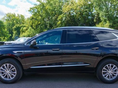 Used 2023 Buick Enclave Essence image 9