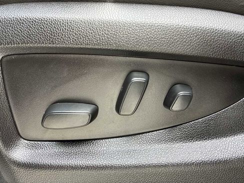 Used 2019 GMC Yukon Denali AWD/4WD image 14