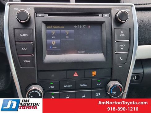 Used 2016 Toyota Camry SE FWD image 19