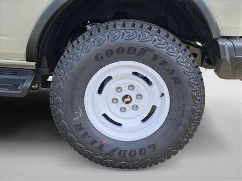 New 2026 Ford Bronco Heritage Edition AWD/4WD image 10