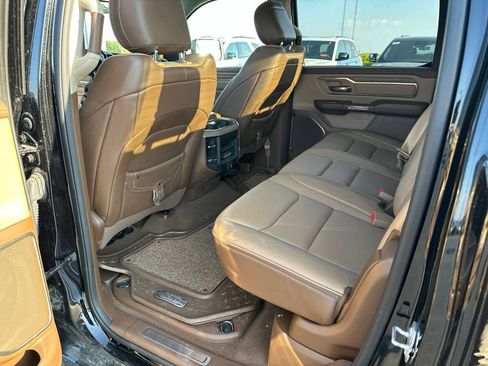 Used 2019 RAM 1500 Limited AWD/4WD image 9