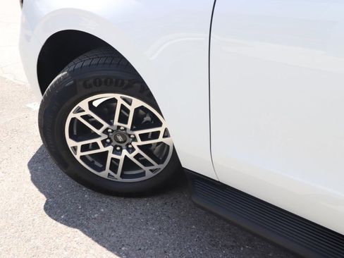 New 2026 Ford Expedition Max Active RWD image 4