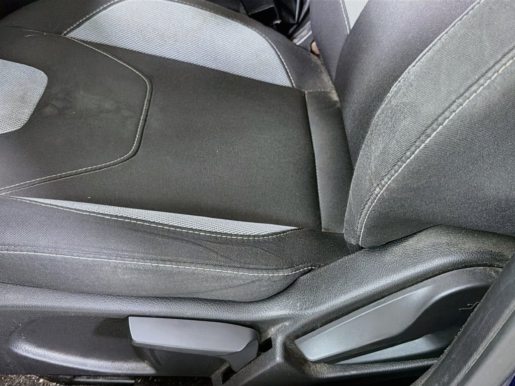 Used 2017 Ford Focus ST FWD image 22