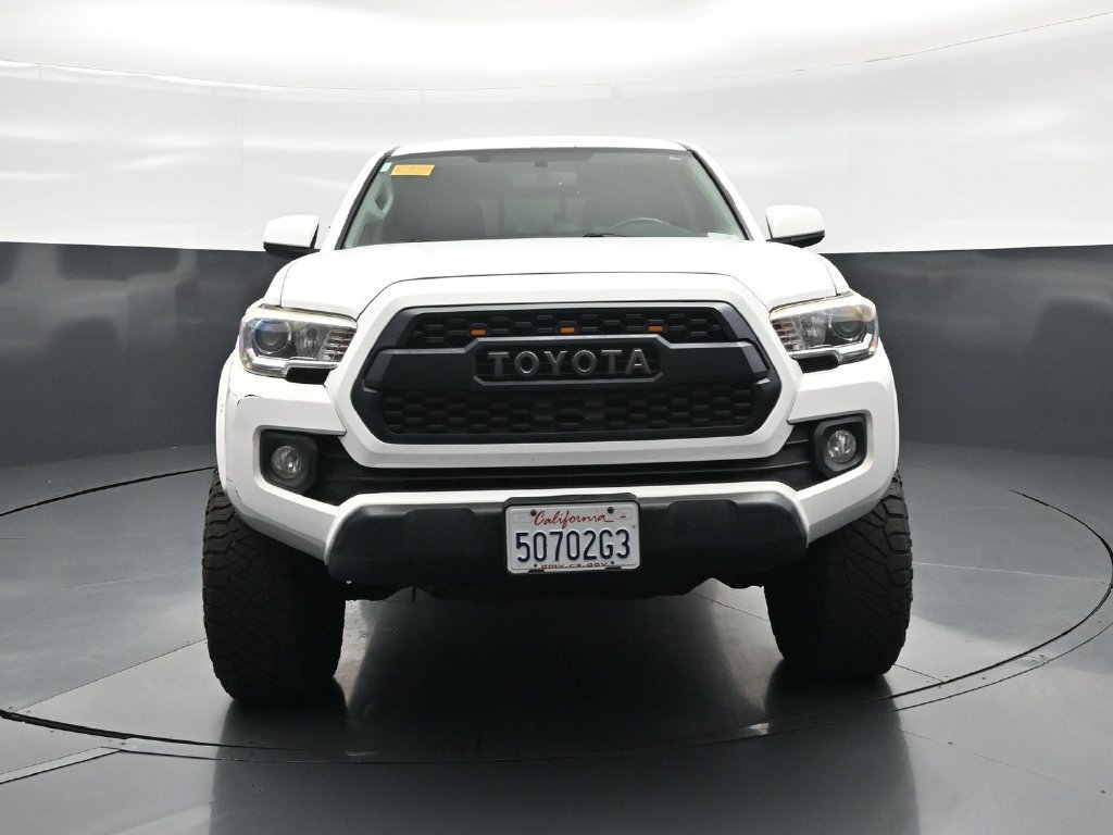 Used 2017 Toyota Tacoma SR5 w/ Tow Package AWD/4WD image 20