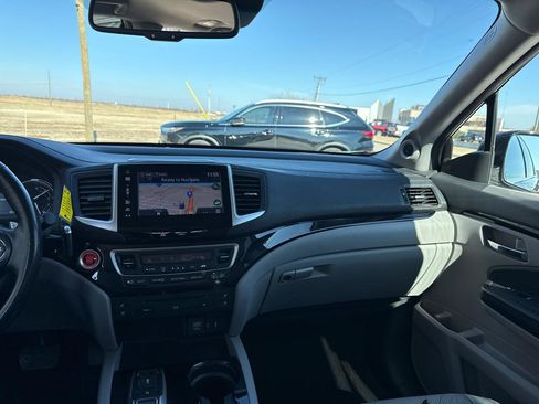 Used 2016 Honda Pilot Elite image 38