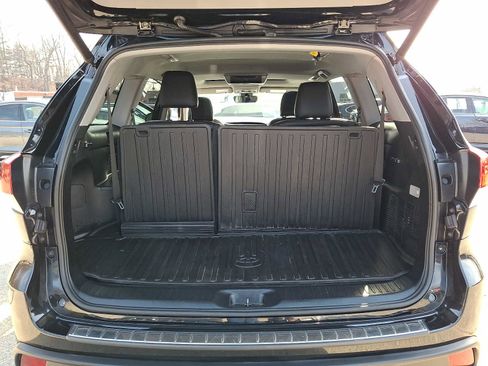 Used 2018 Toyota Highlander XLE w/ Protection Package #3 AWD/4WD image 29
