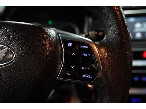 Used 2018 Hyundai Sonata SE w/ Cargo Package image 23