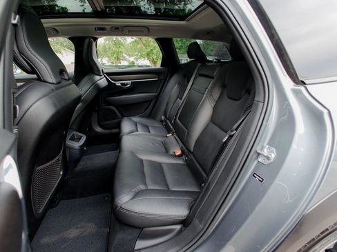 Used 2020 Volvo V90 T6 Cross Country w/ Protection Package Premier AWD/4WD image 31