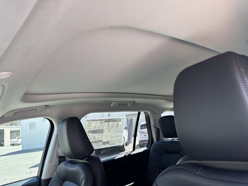 New 2026 Lincoln Aviator AWD image 33