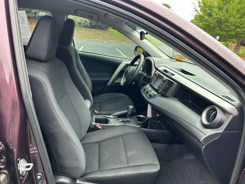 Used 2016 Toyota RAV4 LE FWD image 40