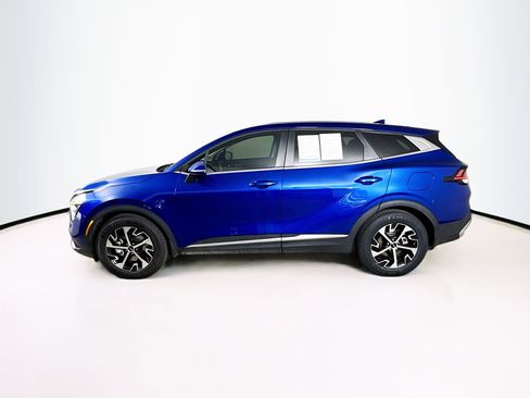 Used 2025 Kia Sportage EX image 7