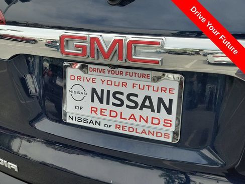 Used 2017 GMC Acadia SLE FWD image 27