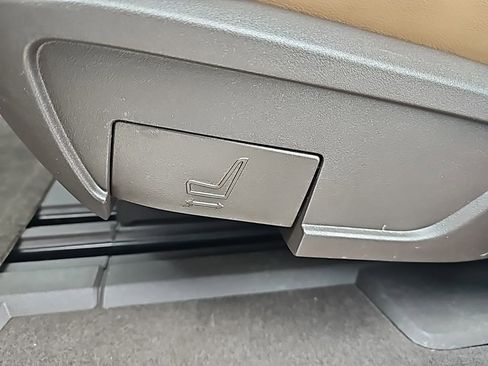 Used 2014 Buick Enclave Premium image 34