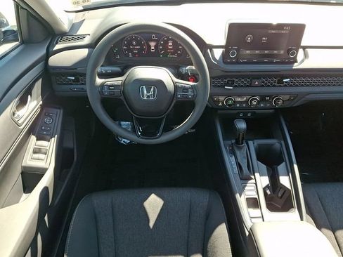 Certified 2025 Honda Accord SE image 11