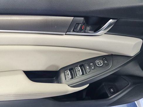 Used 2020 Honda Accord Hybrid image 13