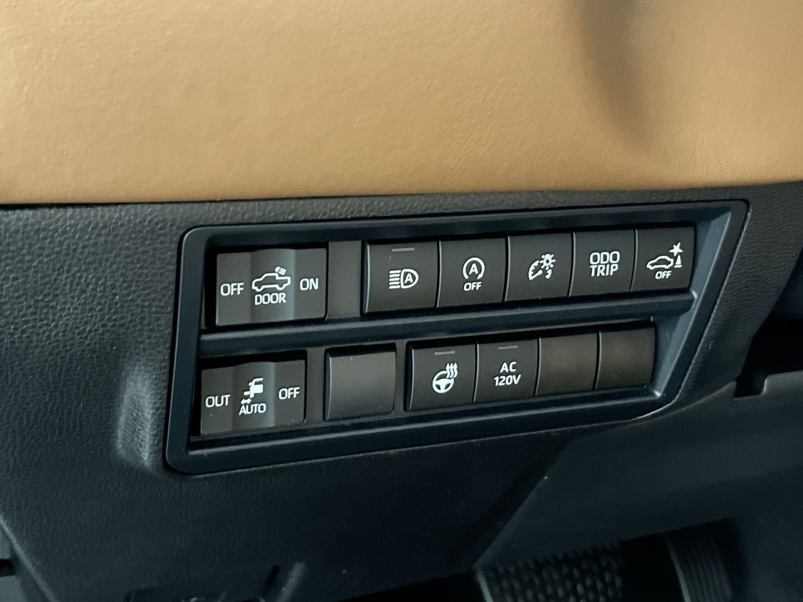 Used 2025 Toyota Tundra 1794 Edition AWD/4WD image 30