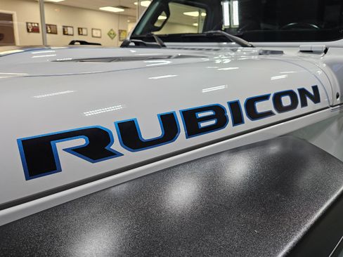 Used 2021 Jeep Wrangler Unlimited Rubicon 4xe w/ Cold Weather Group image 14