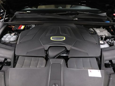 Used 2020 Porsche Cayenne E-HYBRID w/ Premium Plus Package image 35