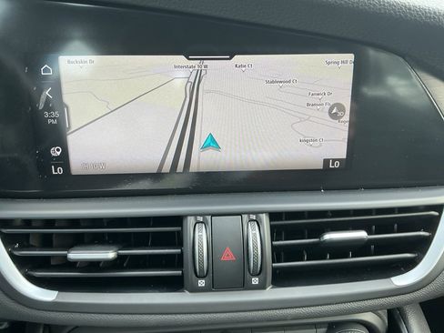 Used 2022 Alfa Romeo Giulia Ti image 10