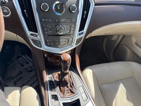 Used 2010 Cadillac SRX Premium image 25