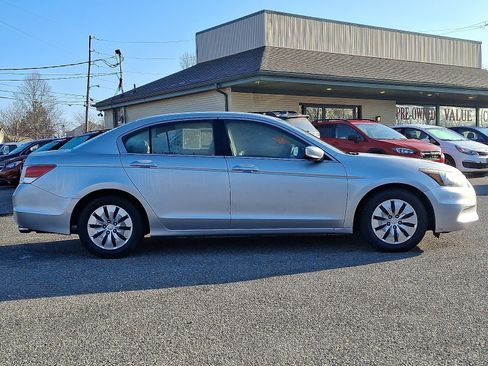 Used 2012 Honda Accord LX image 5