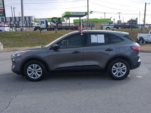 Used 2021 Ford Escape S image 5