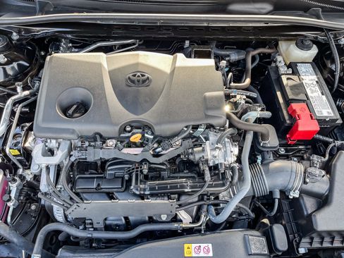 Used 2024 Toyota Camry XLE image 23