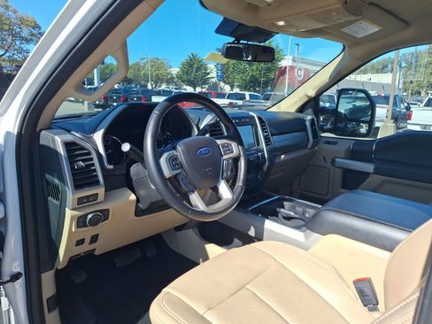 Used 2021 Ford F250 Lariat w/ Lariat Ultimate Package image 8