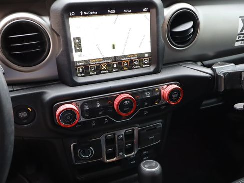 Used 2021 Jeep Wrangler Unlimited Sport AWD/4WD image 6