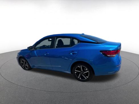 Used 2025 Nissan Sentra SV image 10