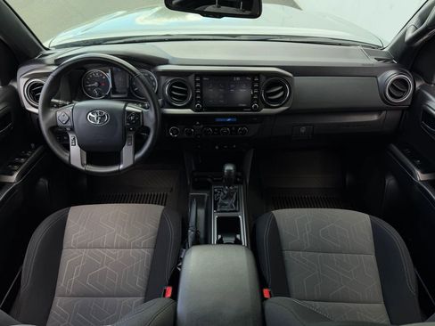 Certified 2023 Toyota Tacoma TRD Off-Road AWD/4WD image 11