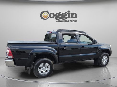 Used 2015 Toyota Tacoma PreRunner w/ SR5 Package RWD image 5